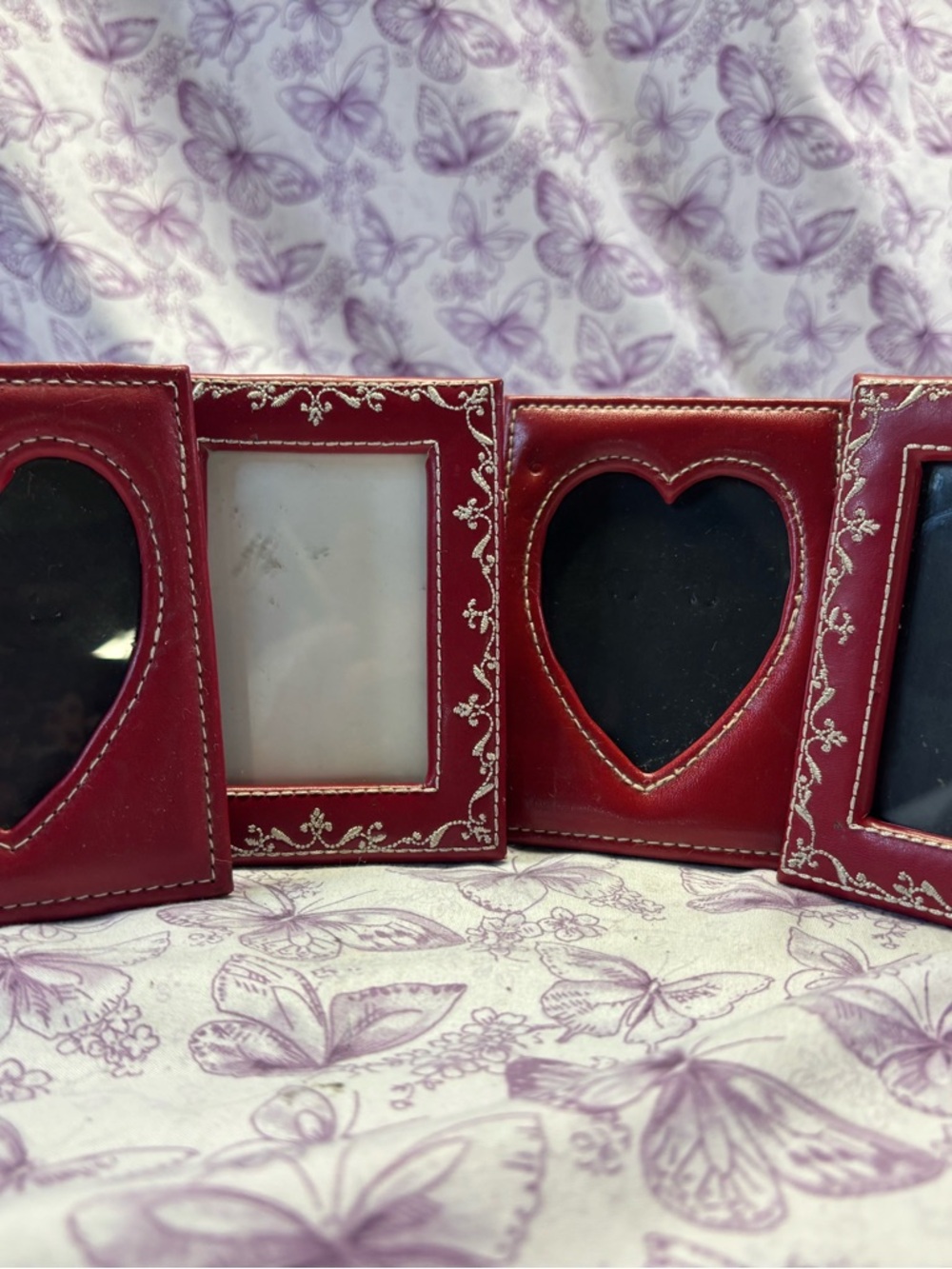 📍ELSA Inc. Set of 4 Red Leather Mini Picture Frames